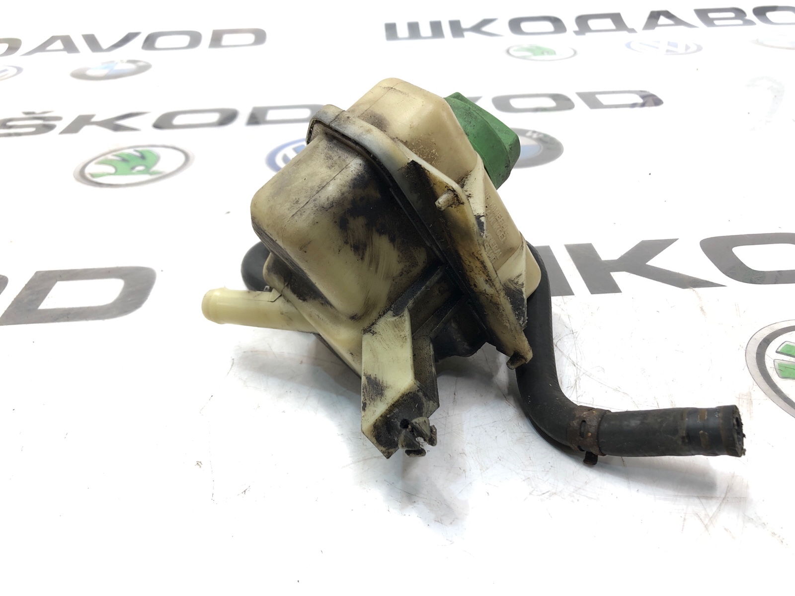 бачок гидроусилителя, 2000 рублей, Москва