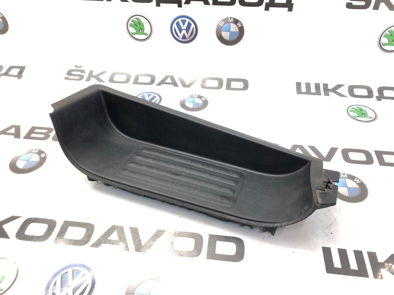 Накладка порога (внутренняя), 2000 рублей, Москва