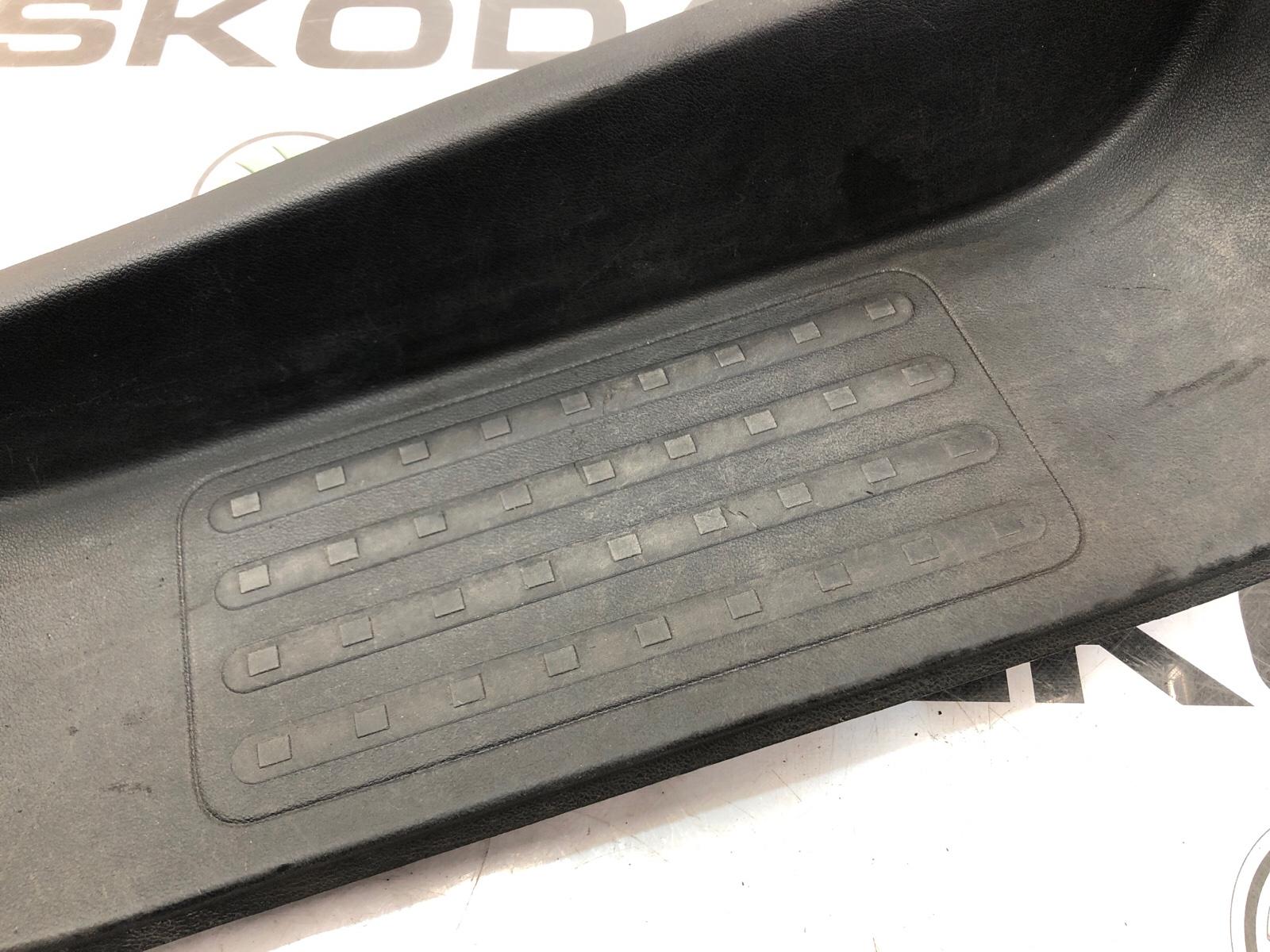 Накладка порога (внутренняя), 2000 рублей, Москва