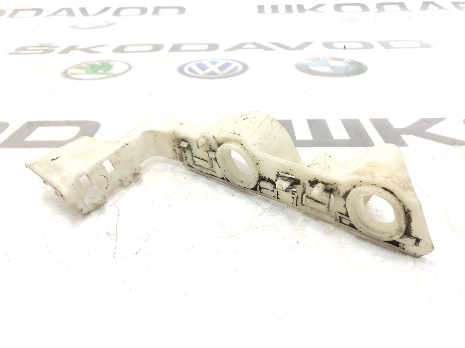 Кронштейн крыла, 2000 рублей, Москва