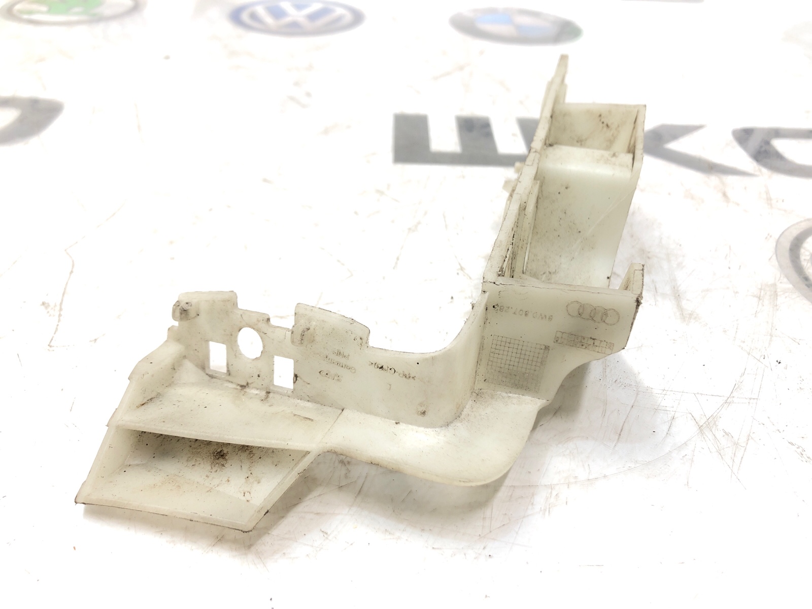 Кронштейн крыла, 2000 рублей, Москва