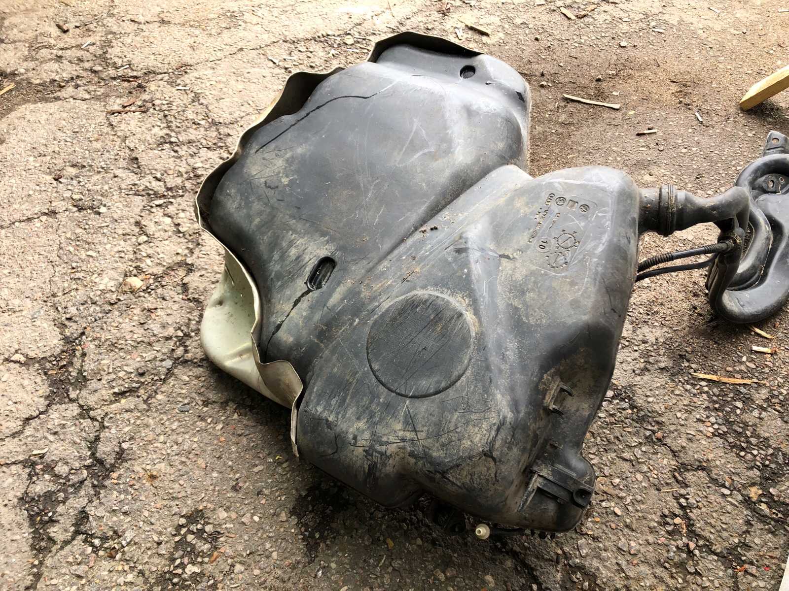 Бензобак, 4000 рублей, Москва