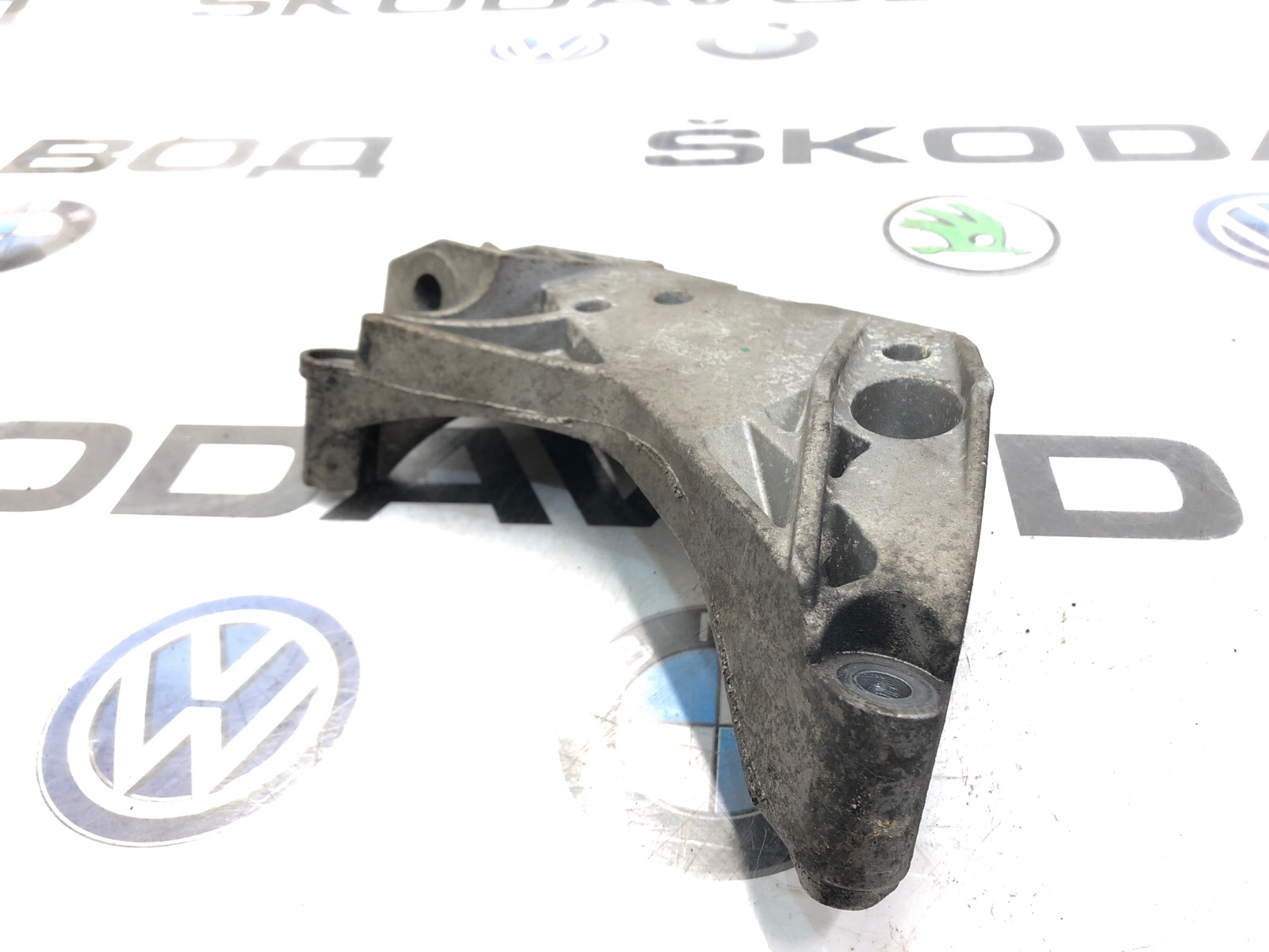 Кронштейн опоры двигателя, 2500 рублей, Москва