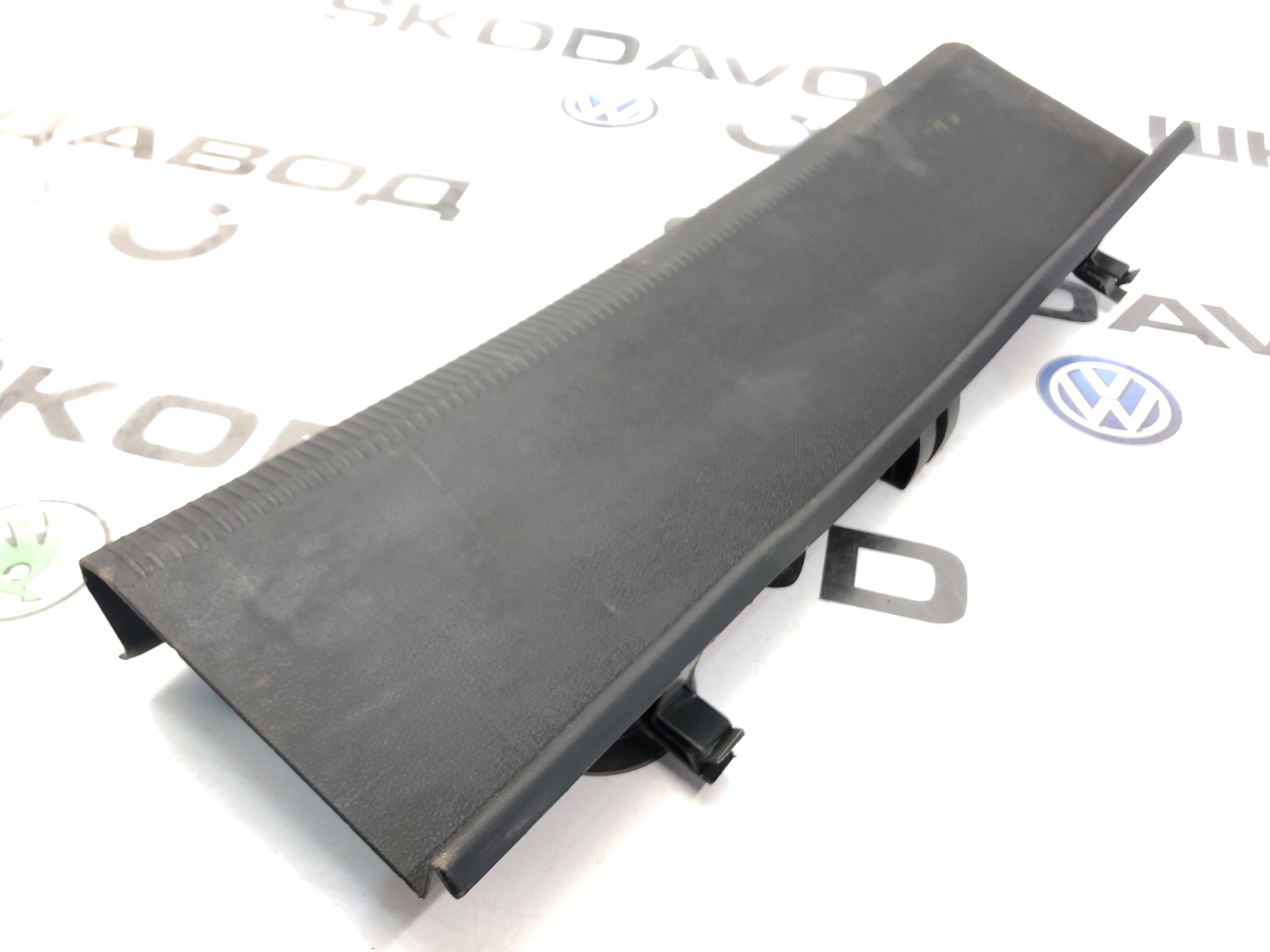 Накладка замка багажника, 1500 рублей, Москва