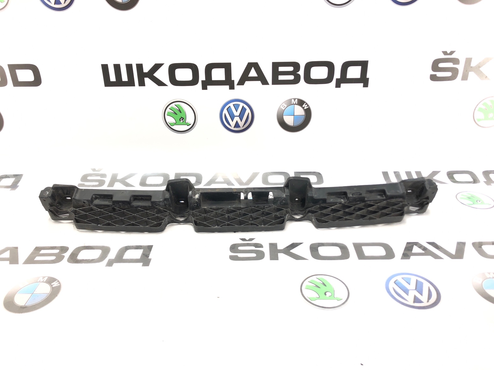 Направляющая бампера, 1000 рублей, Москва