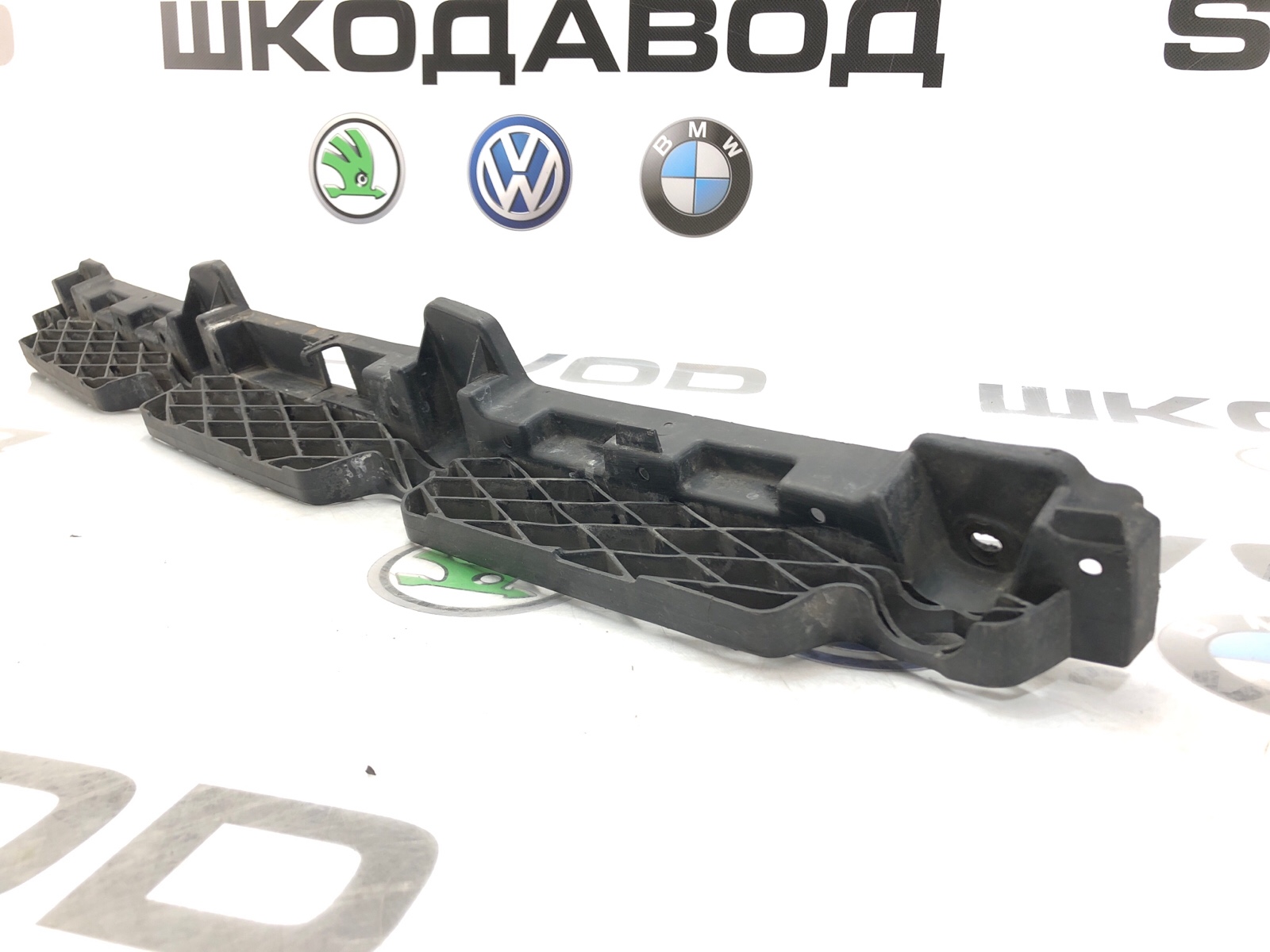 Направляющая бампера, 1000 рублей, Москва