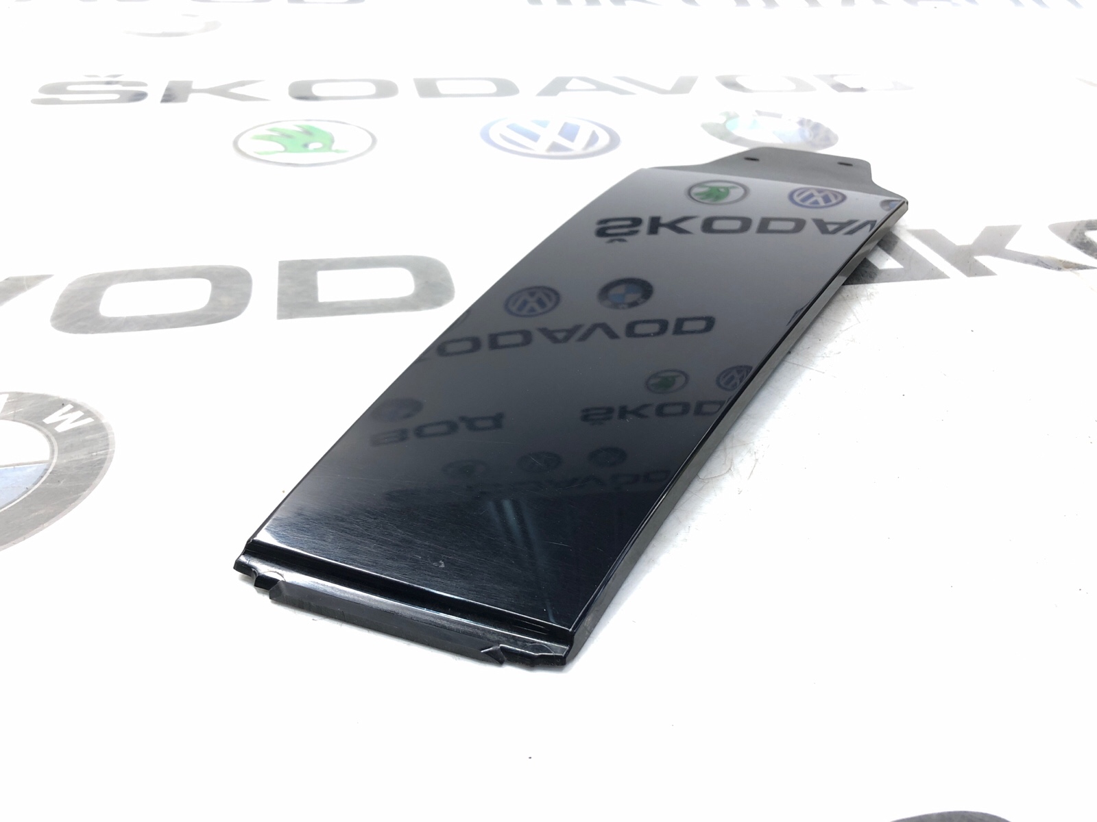 накладка центральной стойки, 1000 рублей, Москва