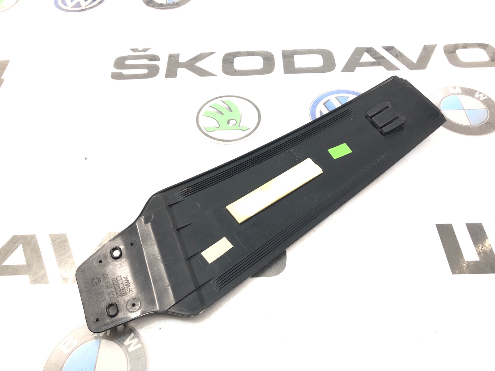 накладка центральной стойки, 1000 рублей, Москва