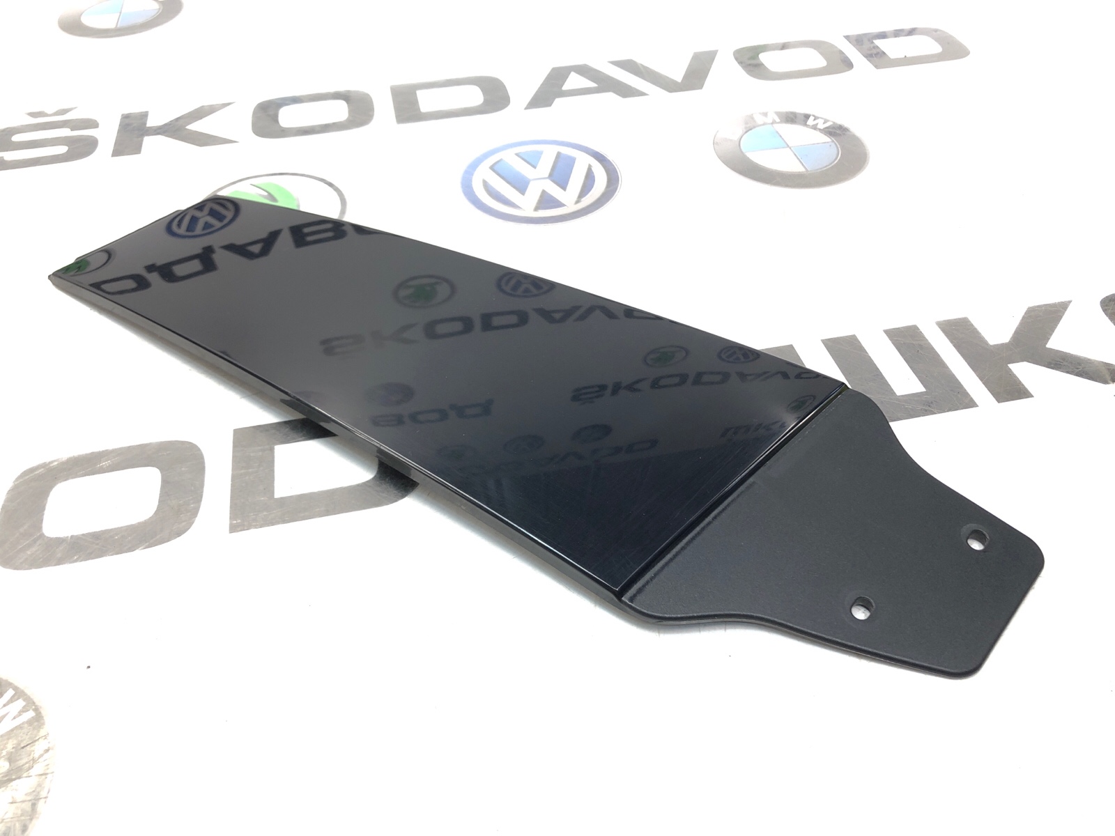 накладка центральной стойки, 1000 рублей, Москва