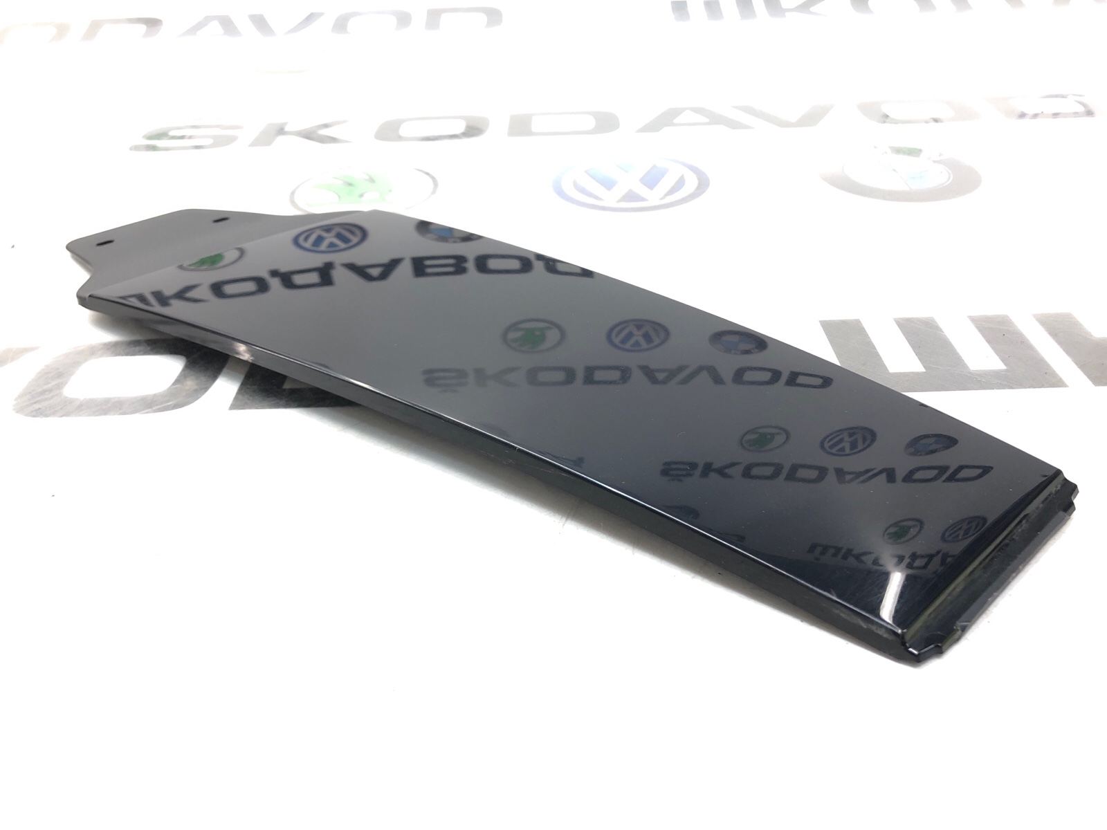 накладка центральной стойки, 1000 рублей, Москва