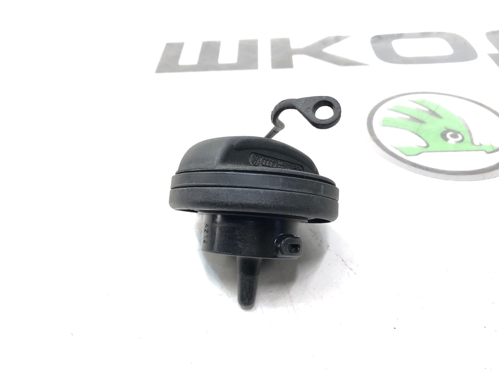 Крышка лючка бензобака, 1000 рублей, Москва