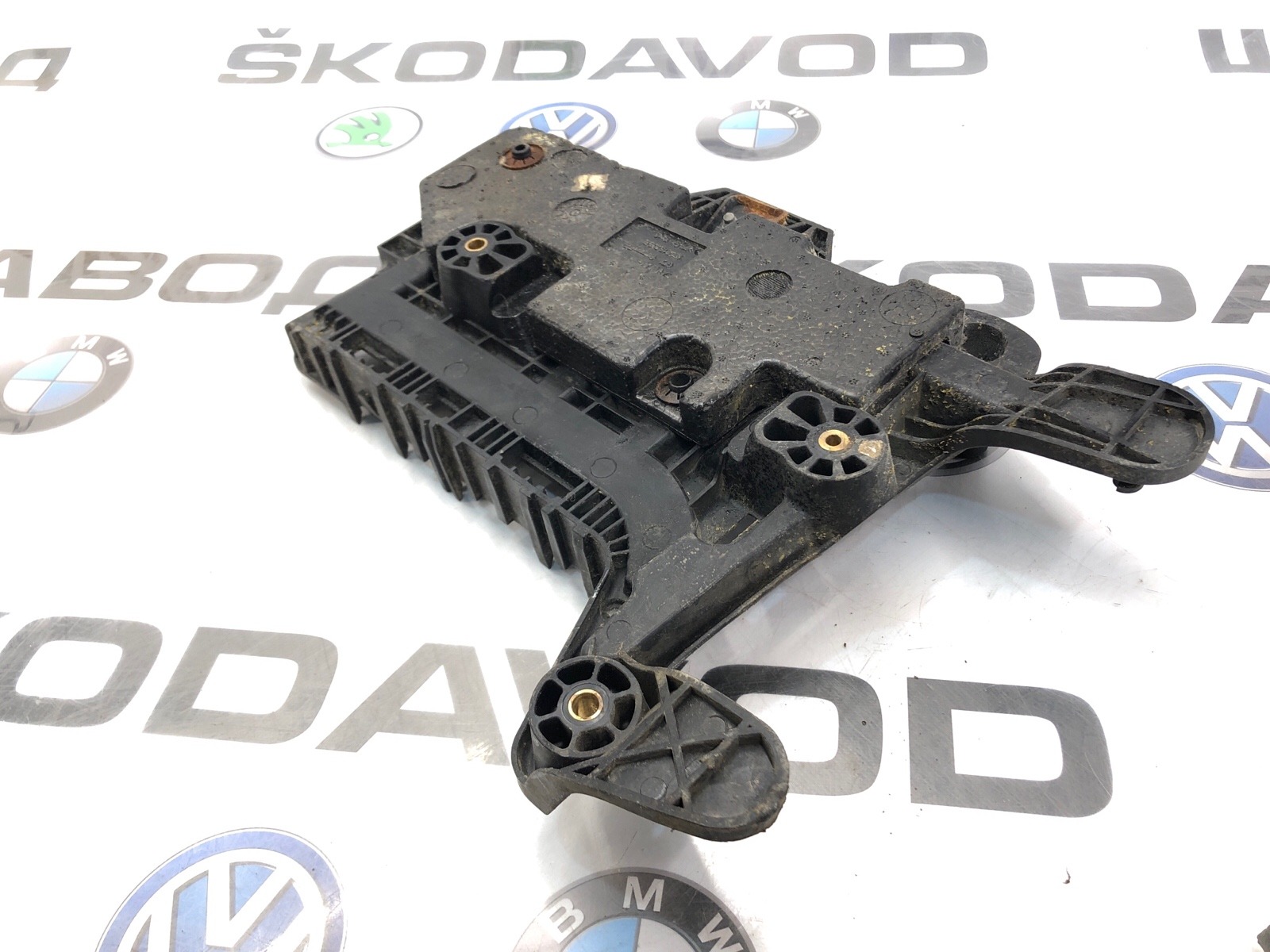 Площадка аккумулятора (АКБ), 1500 рублей, Москва