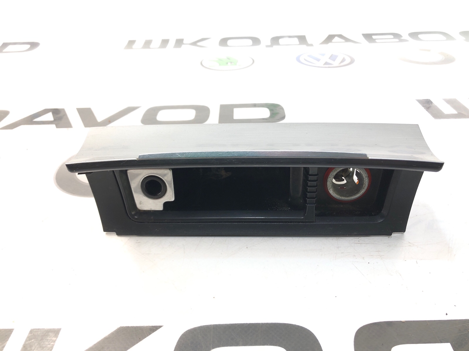 Пепельница, 1000 рублей, Москва