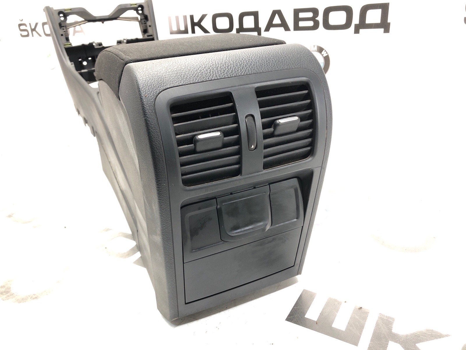 центральная консоль, 7000 рублей, Москва