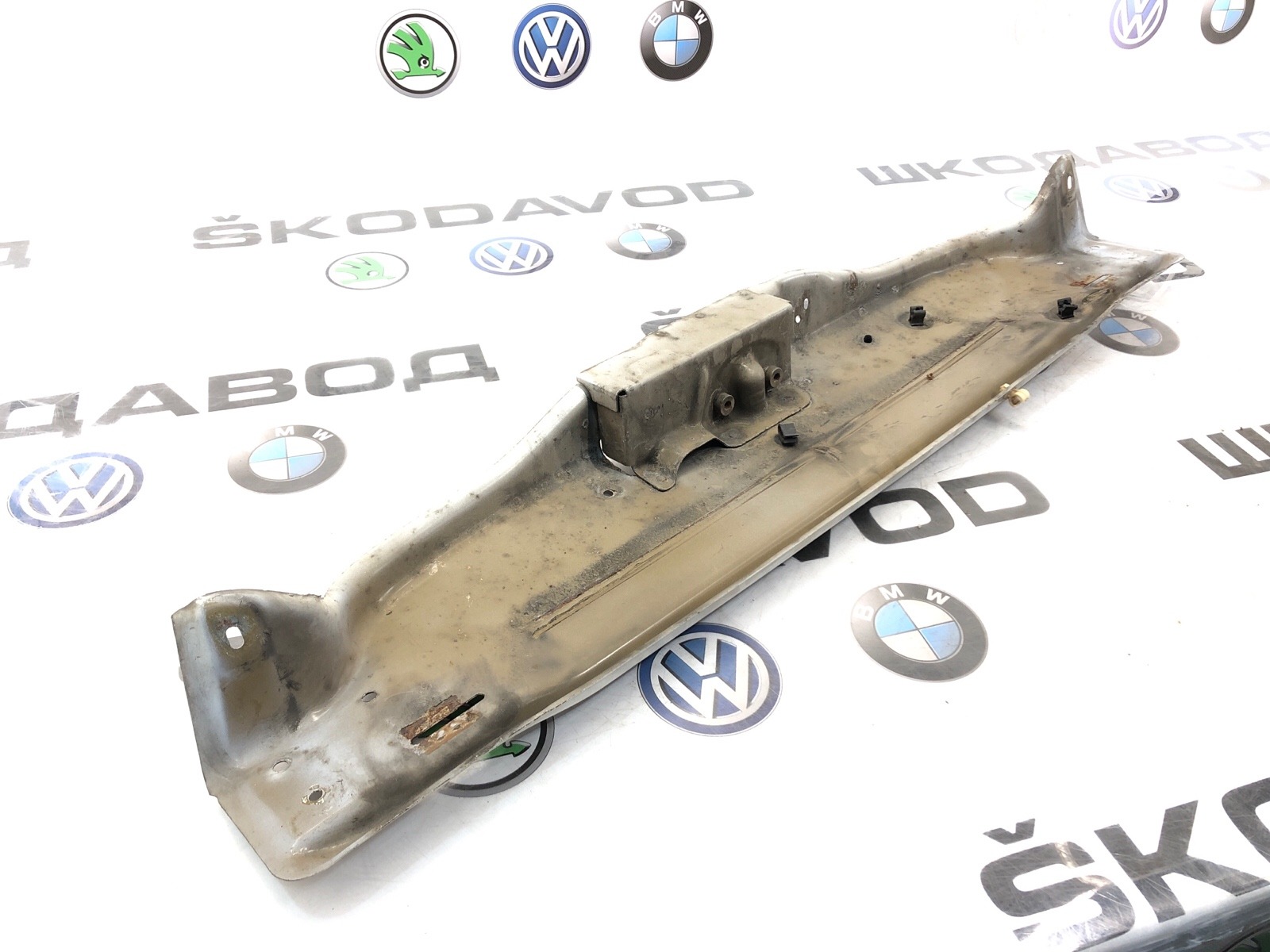 Накладка передней панели, 8000 рублей, Москва