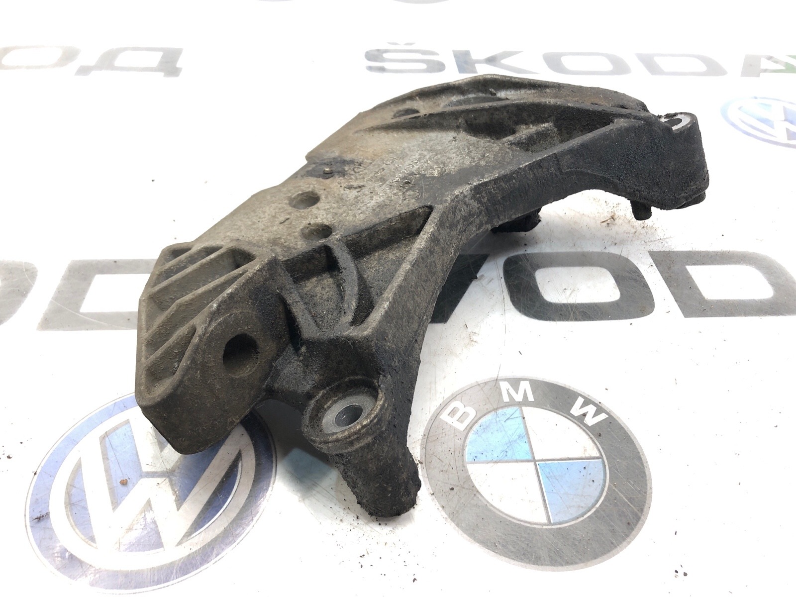 Кронштейн опоры двигателя, 2500 рублей, Москва