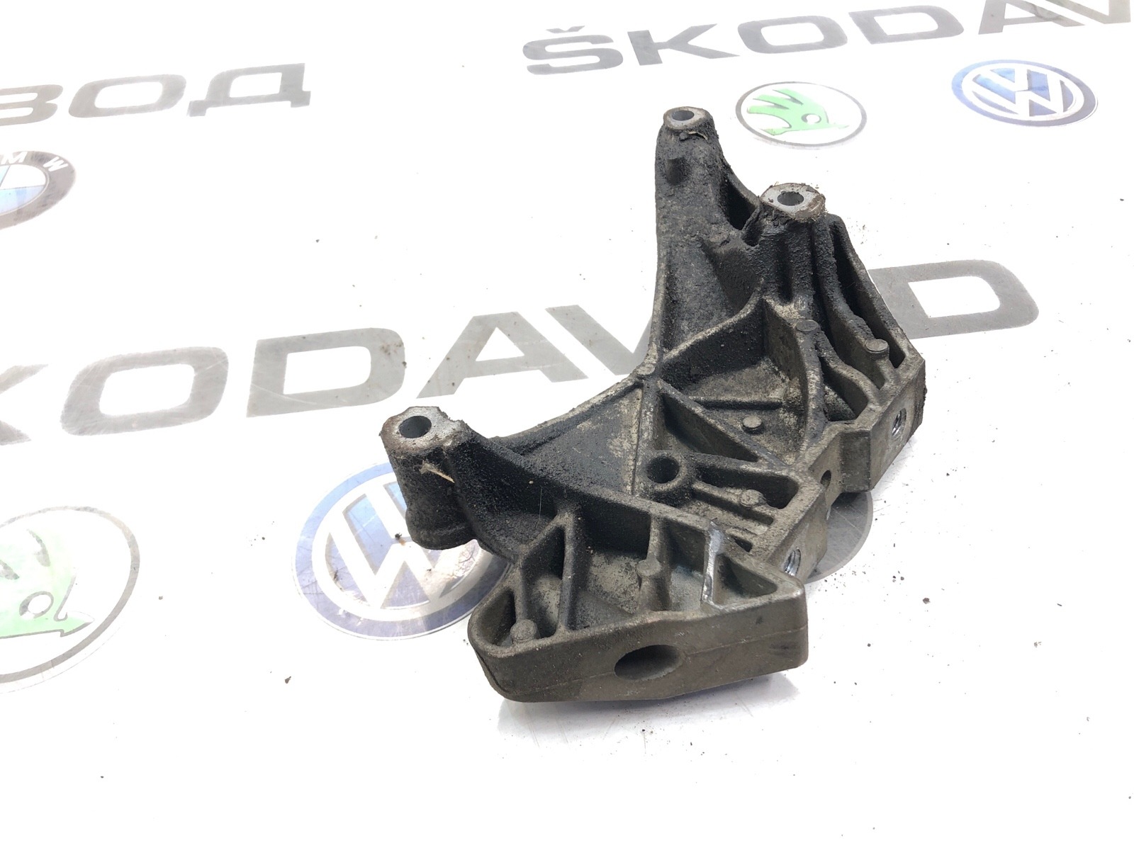 Кронштейн опоры двигателя, 2500 рублей, Москва