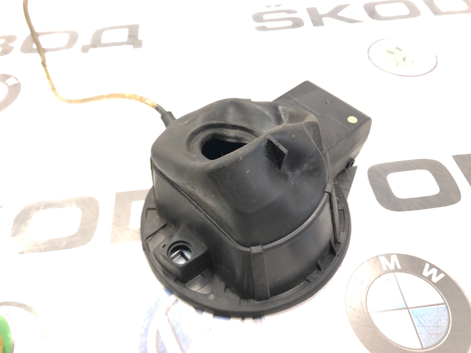 лючок бензобака, 2000 рублей, Москва