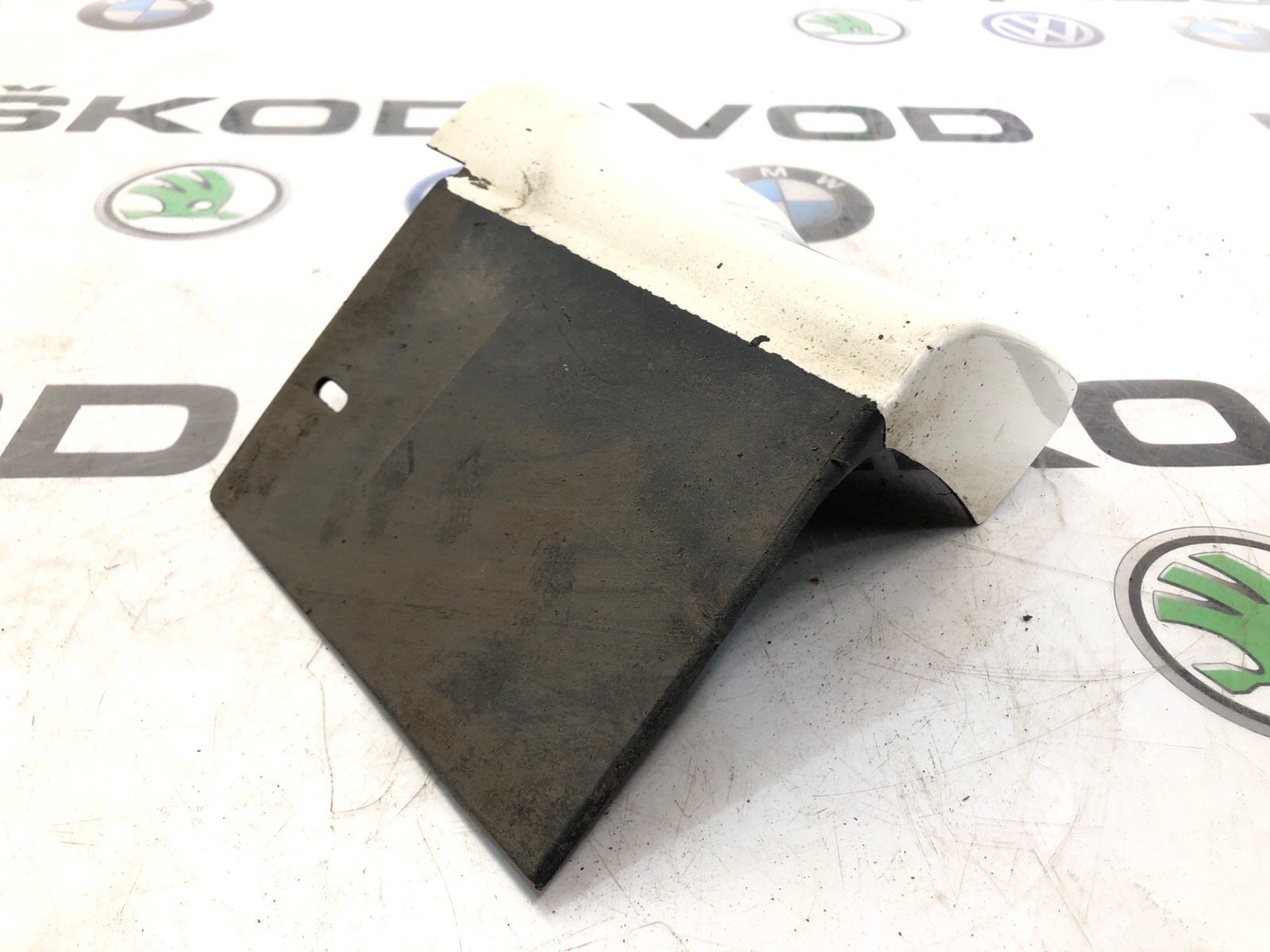 Накладка порога, 1000 рублей, Москва