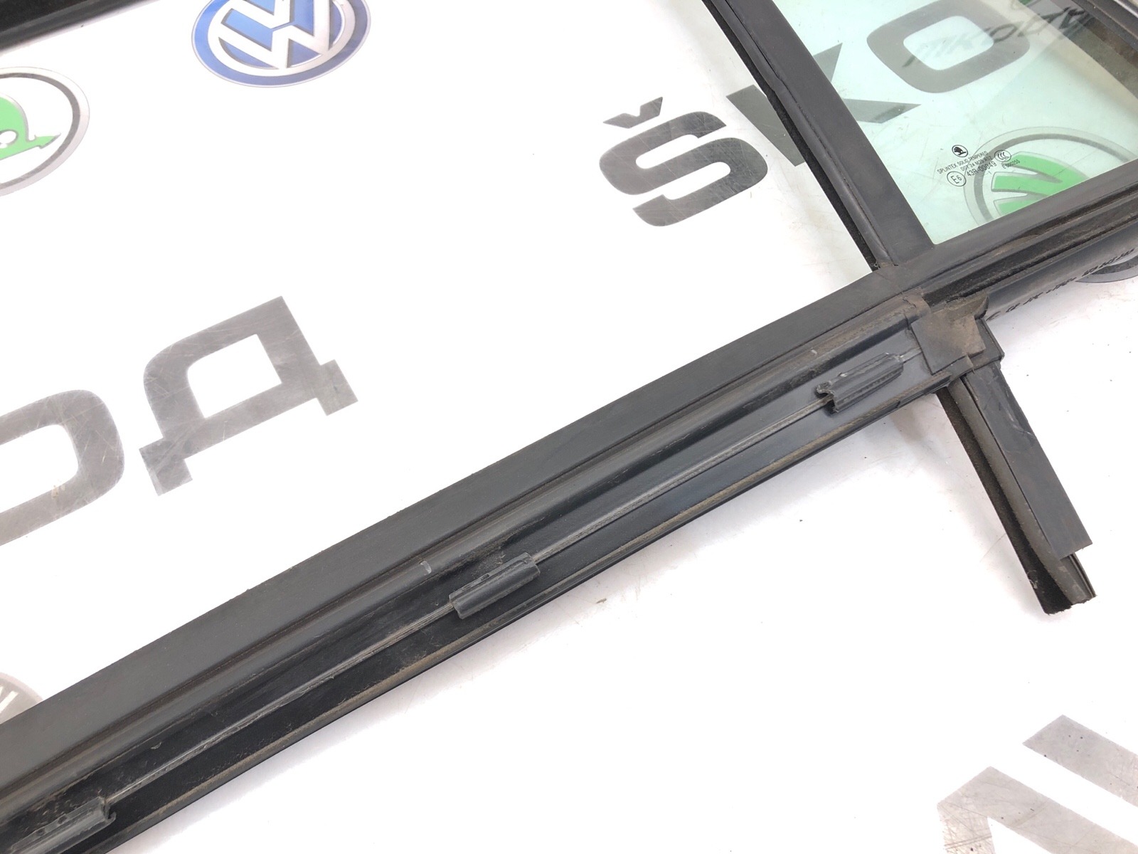 форточка двери, 1500 рублей, Москва