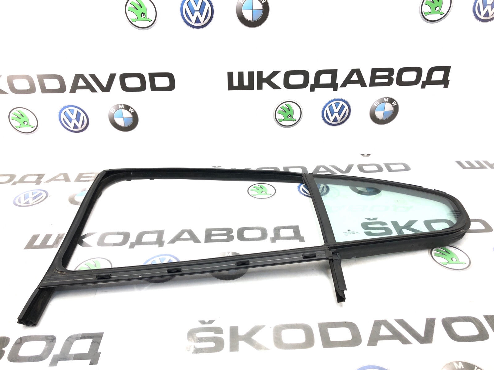 форточка двери, 2500 рублей, Москва