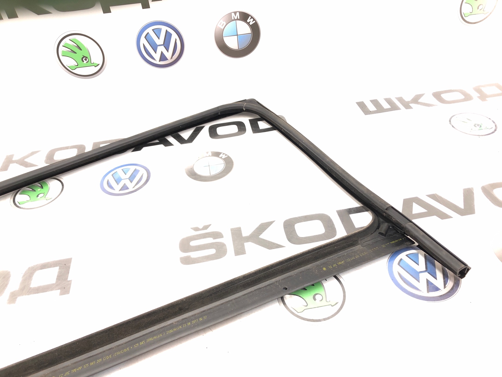 форточка двери, 2500 рублей, Москва