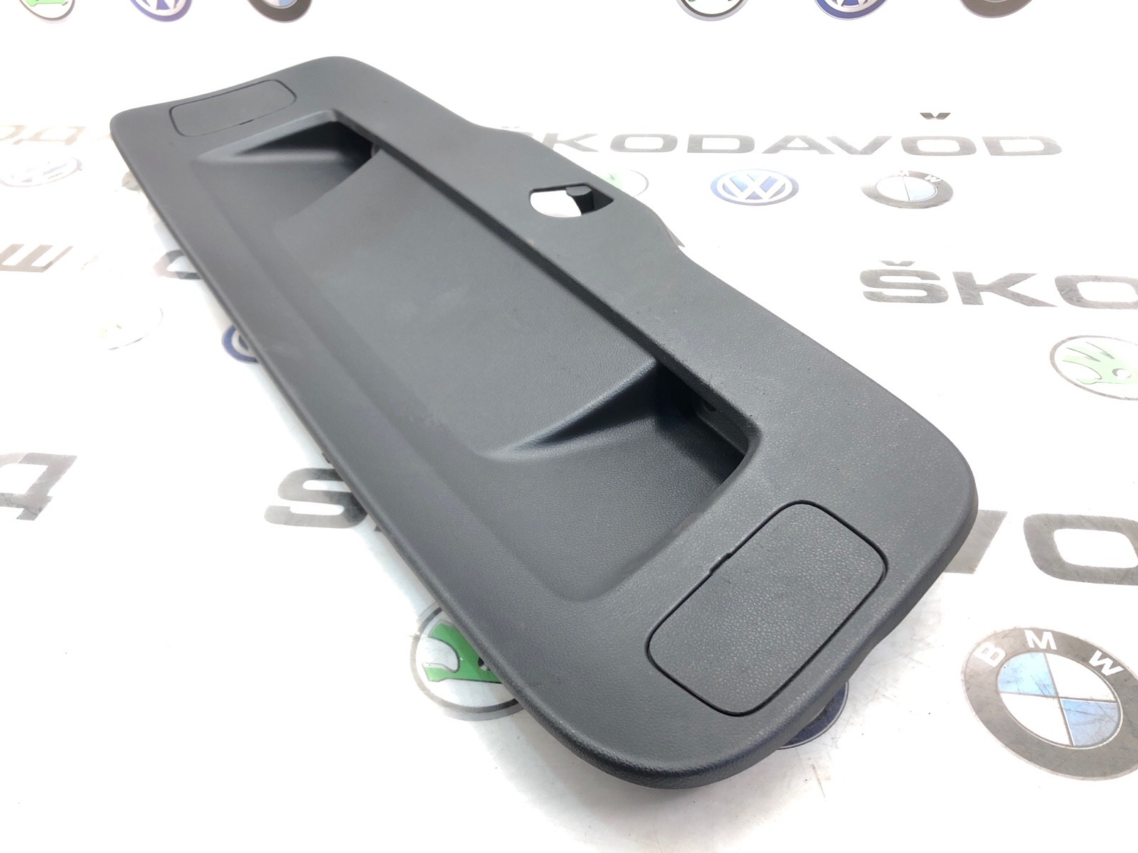 Накладка крышки багажника (внутренняя), 2500 рублей, Москва