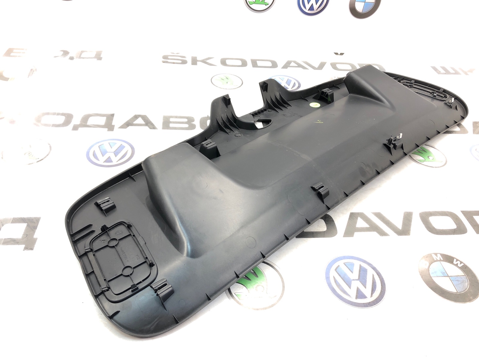 Накладка крышки багажника (внутренняя), 2500 рублей, Москва