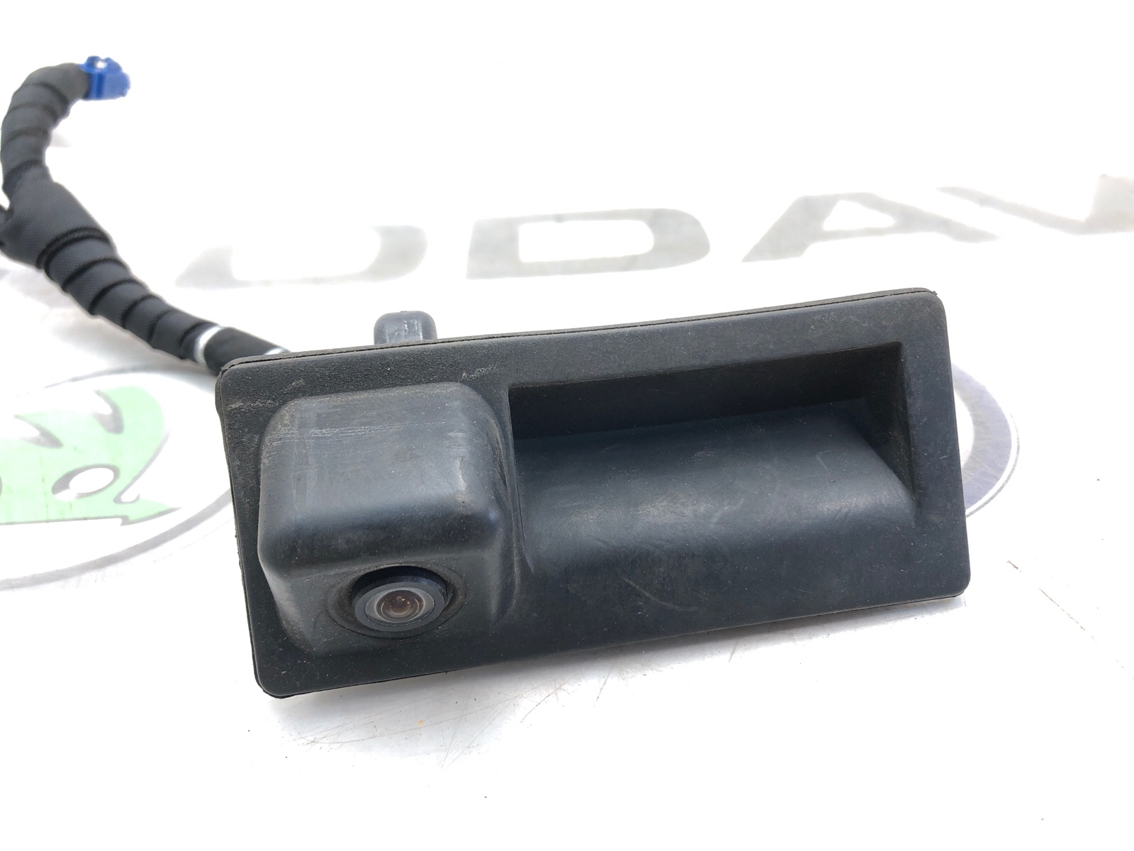 Кнопка открытия багажника, 10000 рублей, Москва