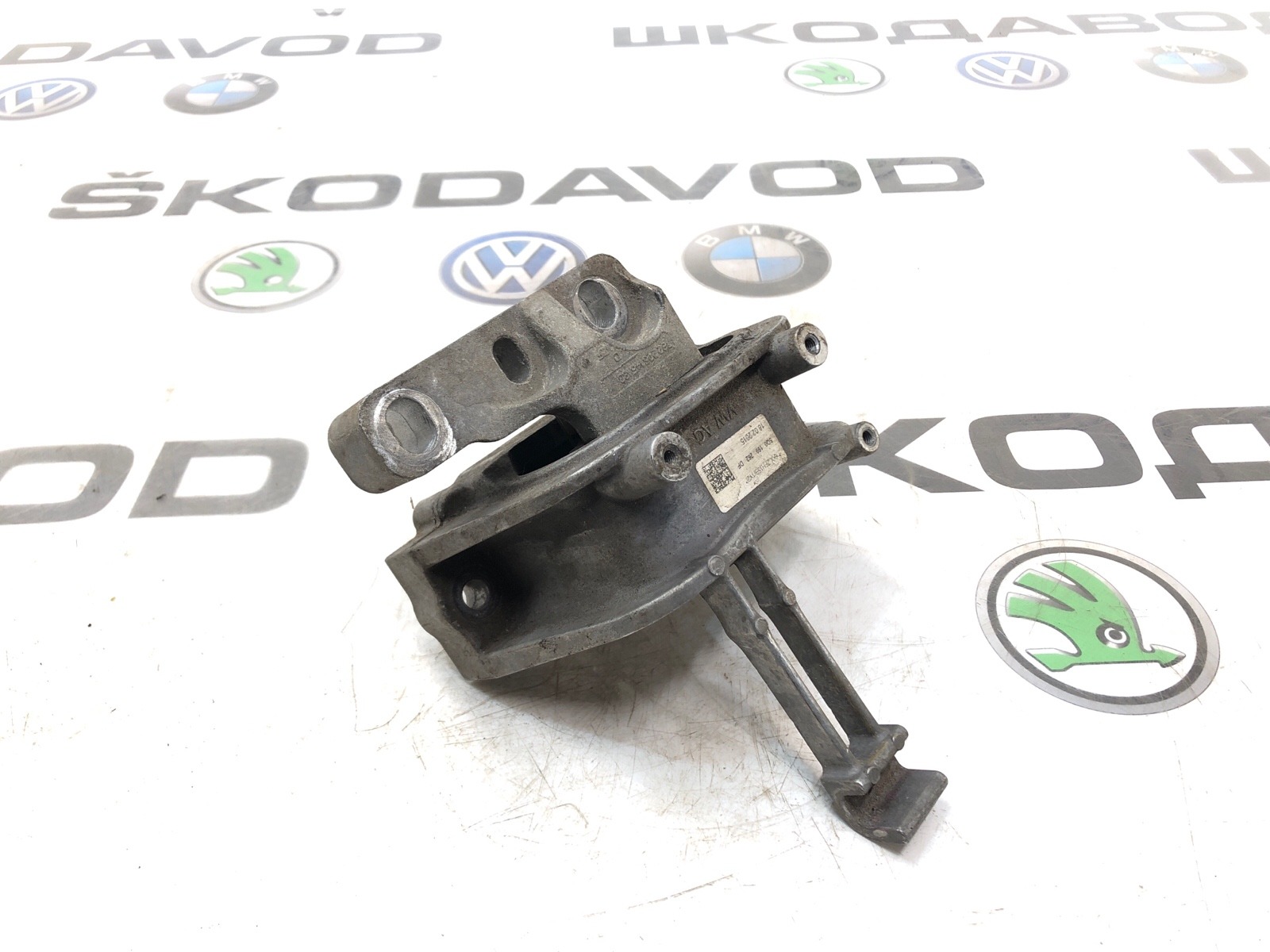 Опора двигателя, 2000 рублей, Москва