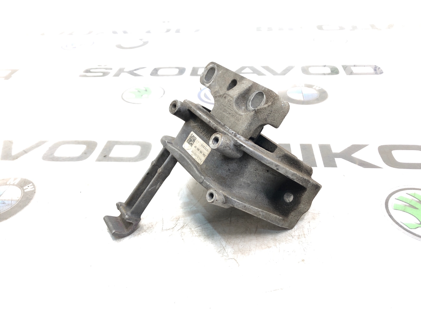 Опора двигателя, 2000 рублей, Москва