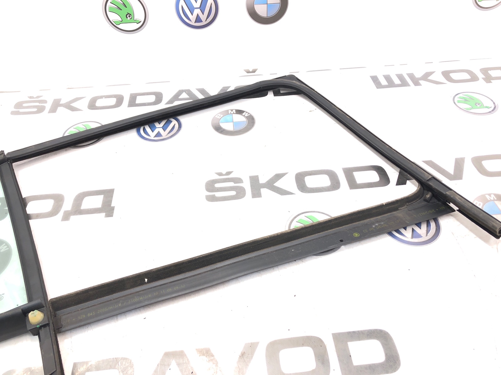 форточка двери, 2500 рублей, Москва