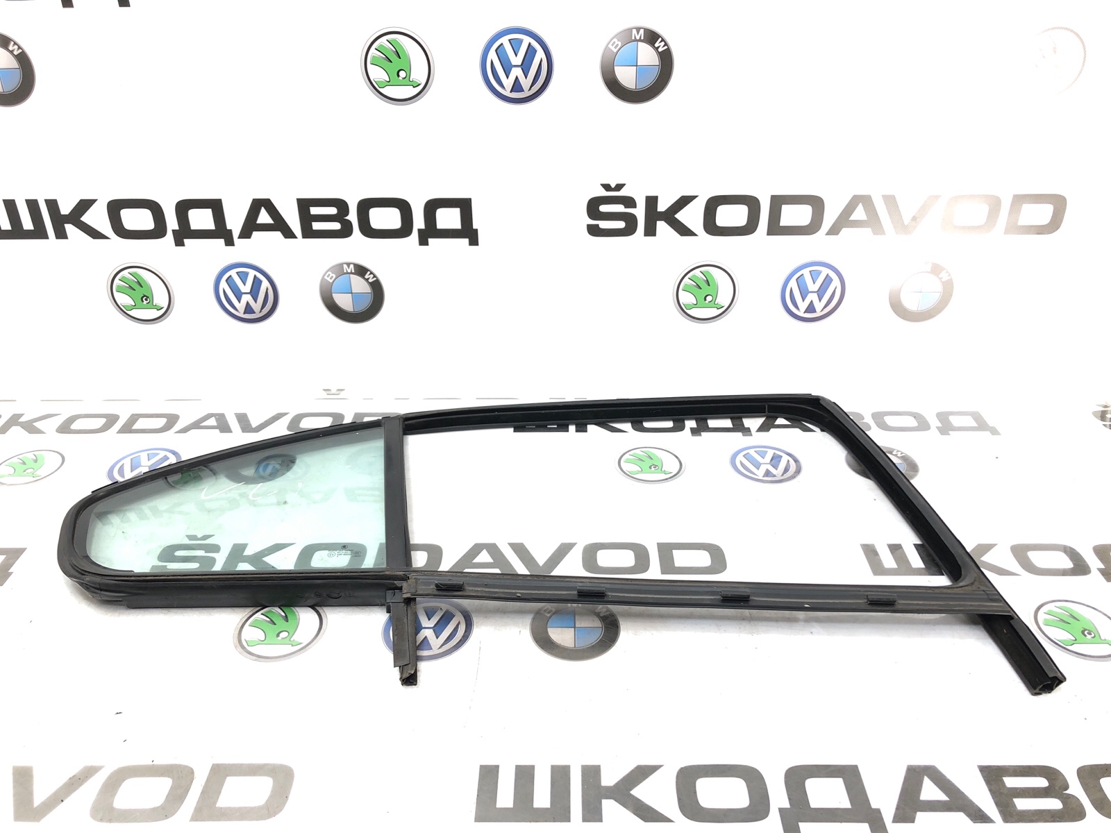 форточка двери, 2500 рублей, Москва