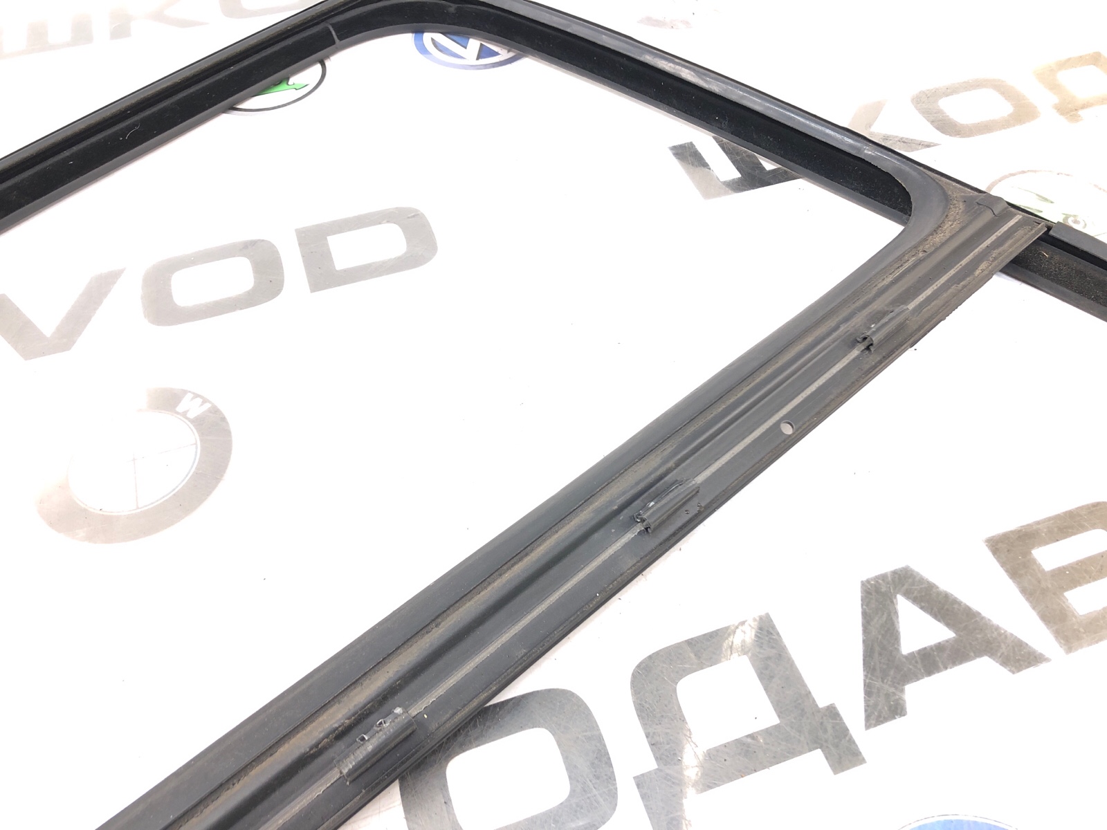 форточка двери, 2500 рублей, Москва