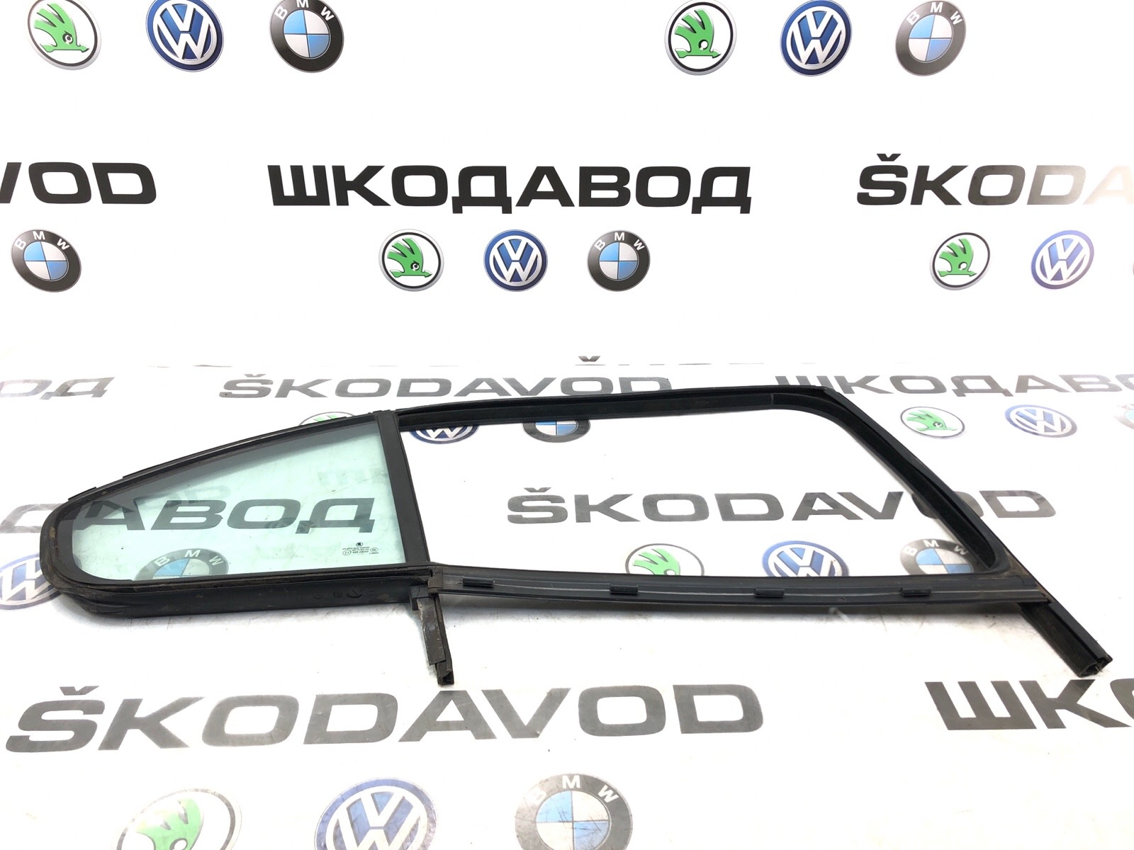 форточка двери, 2500 рублей, Москва