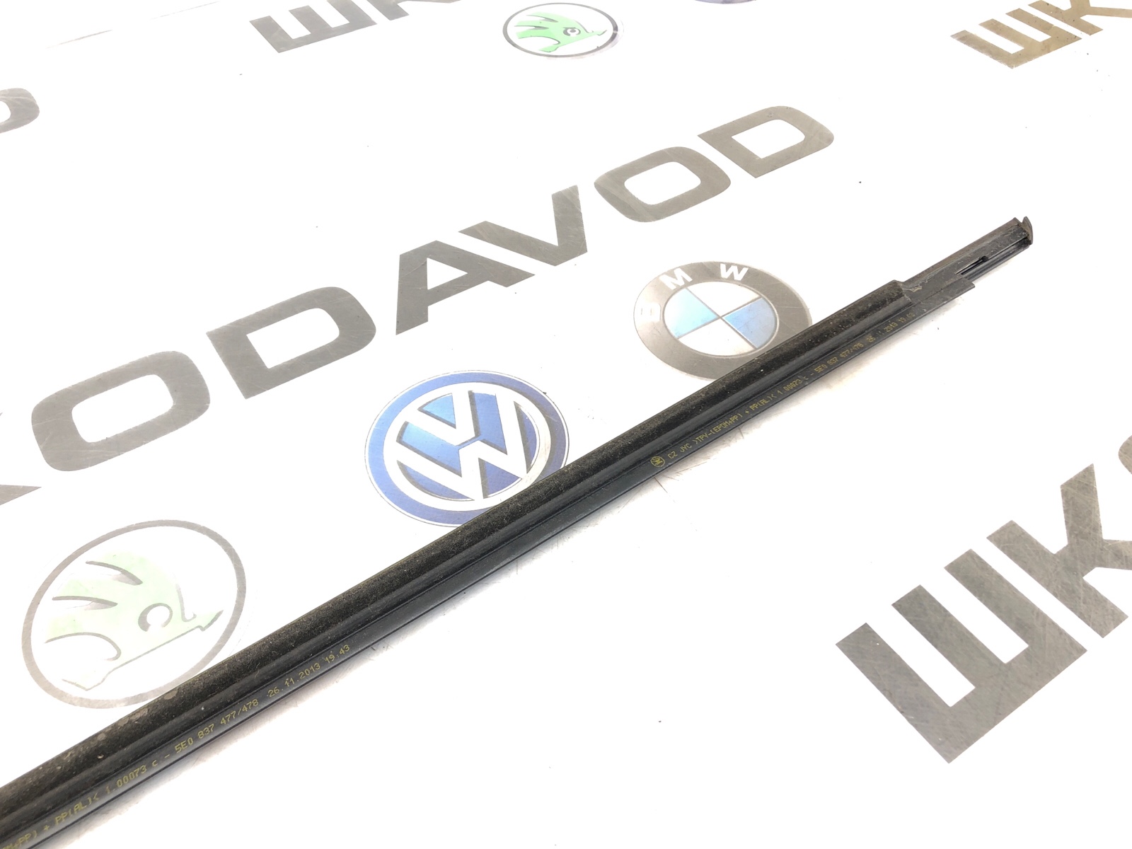 молдинг стекла, 1500 рублей, Москва