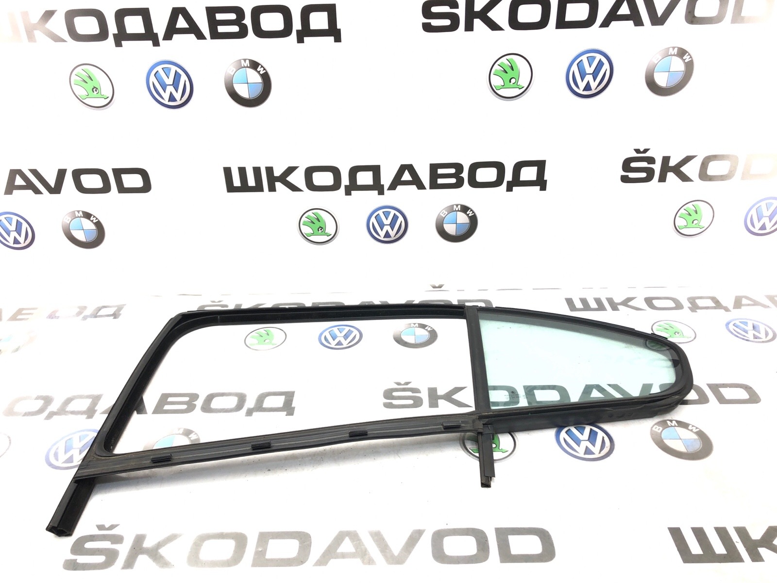 форточка двери, 2500 рублей, Москва