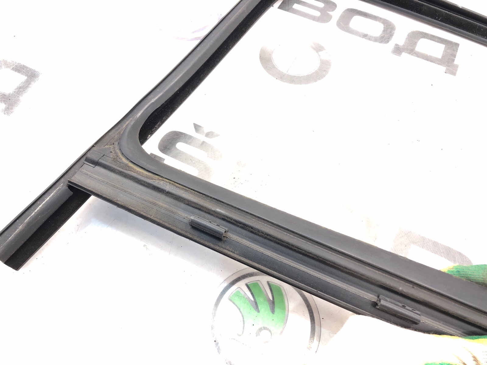 форточка двери, 2500 рублей, Москва