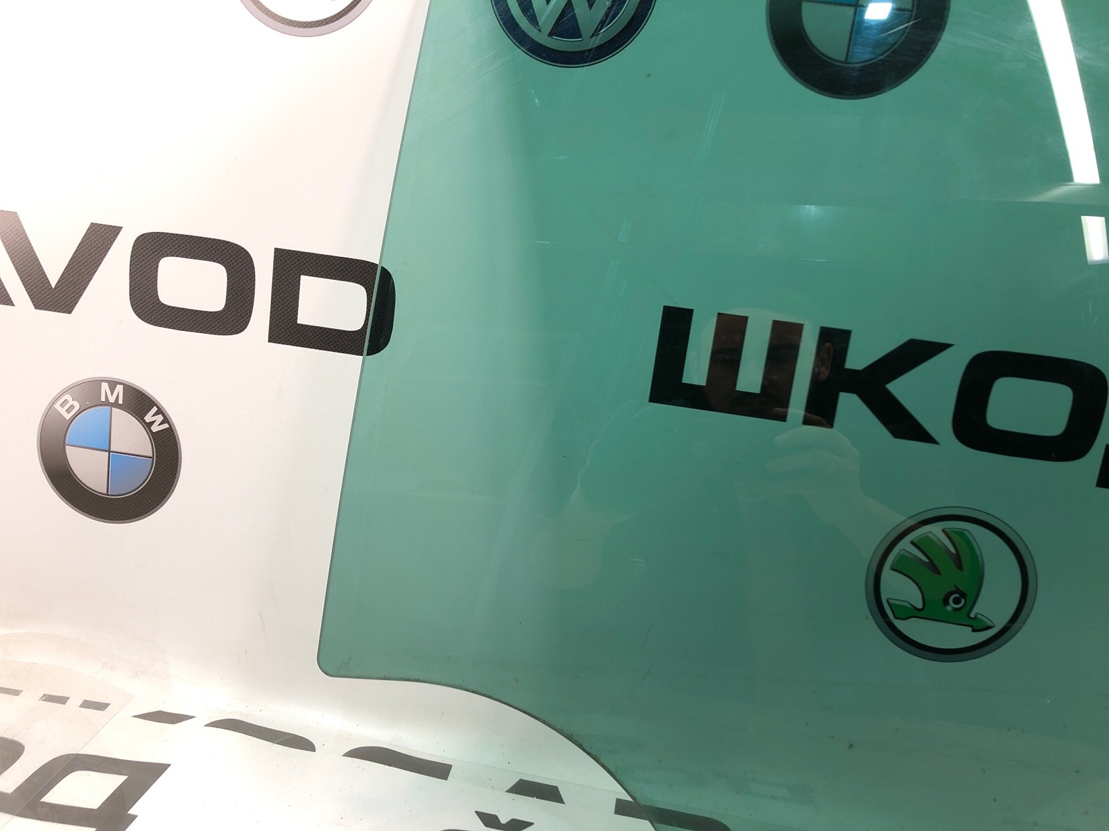 Стекло двери, 2000 рублей, Москва