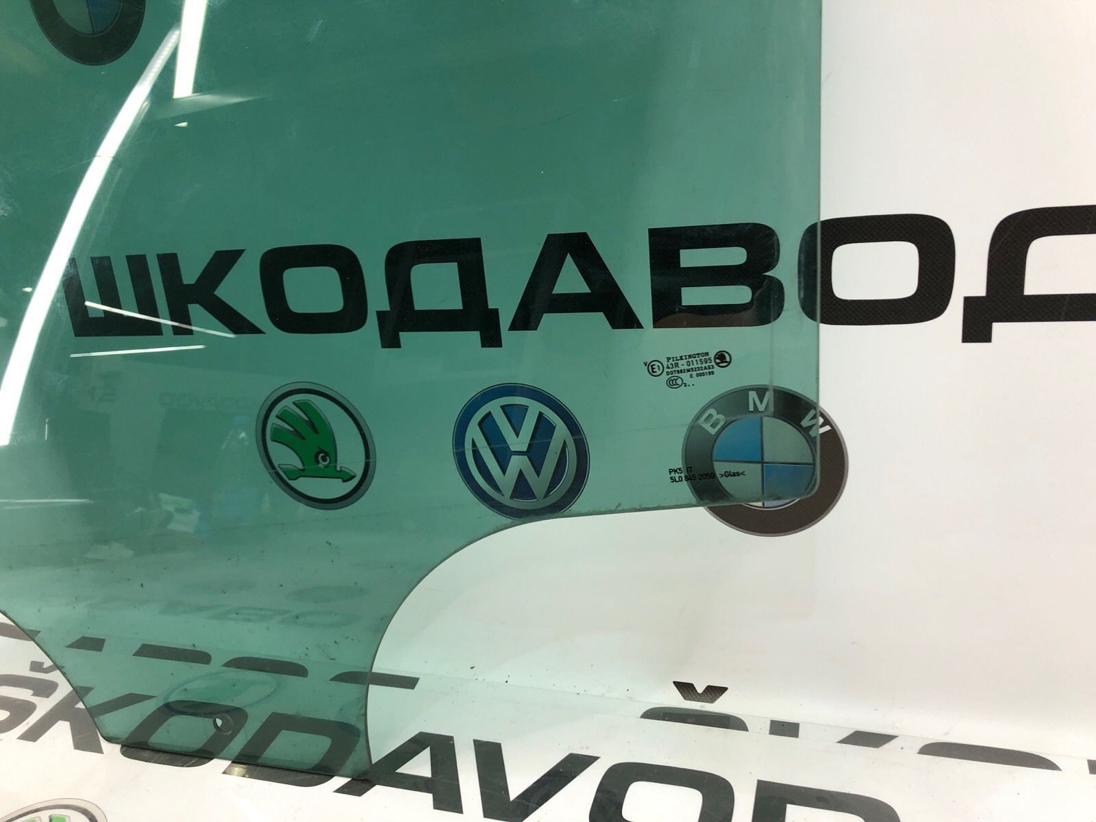 Стекло двери, 2000 рублей, Москва