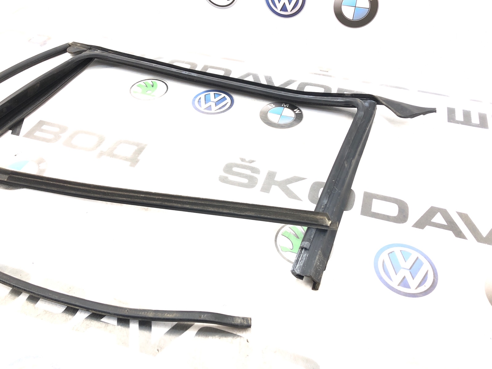 Уплотнитель стекла, 6000 рублей, Москва