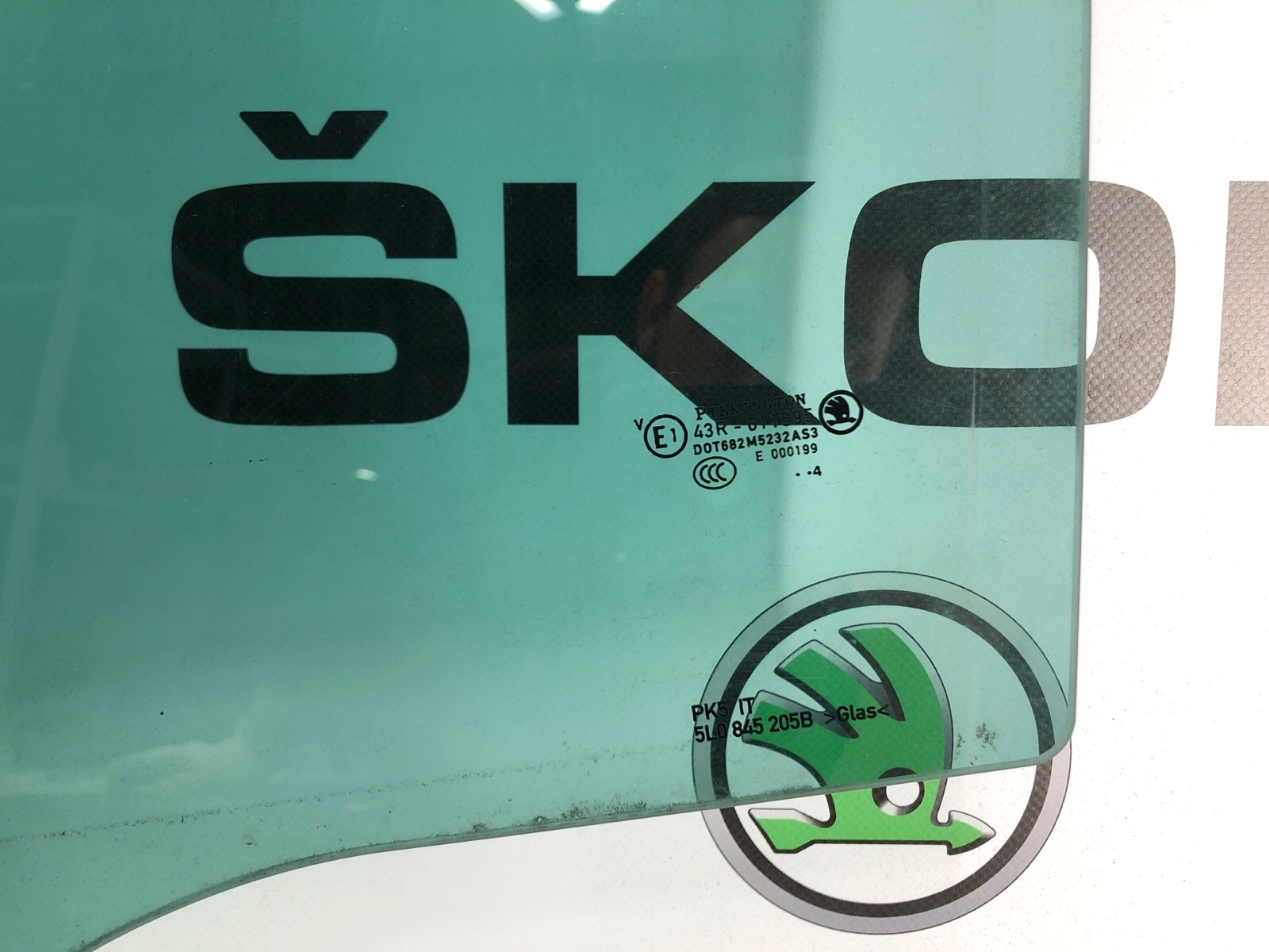 Стекло двери, 2000 рублей, Москва