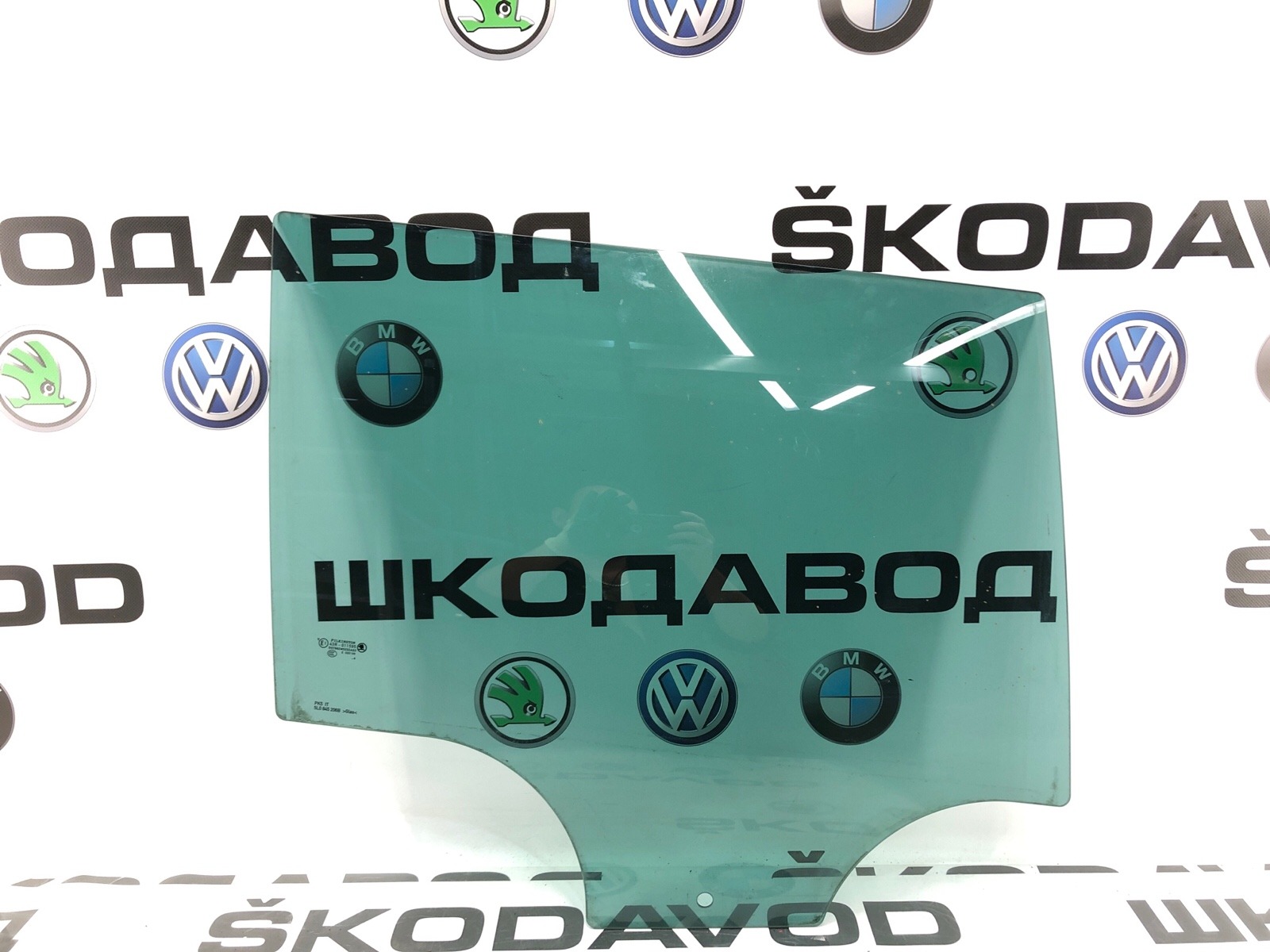 Стекло двери, 2000 рублей, Москва