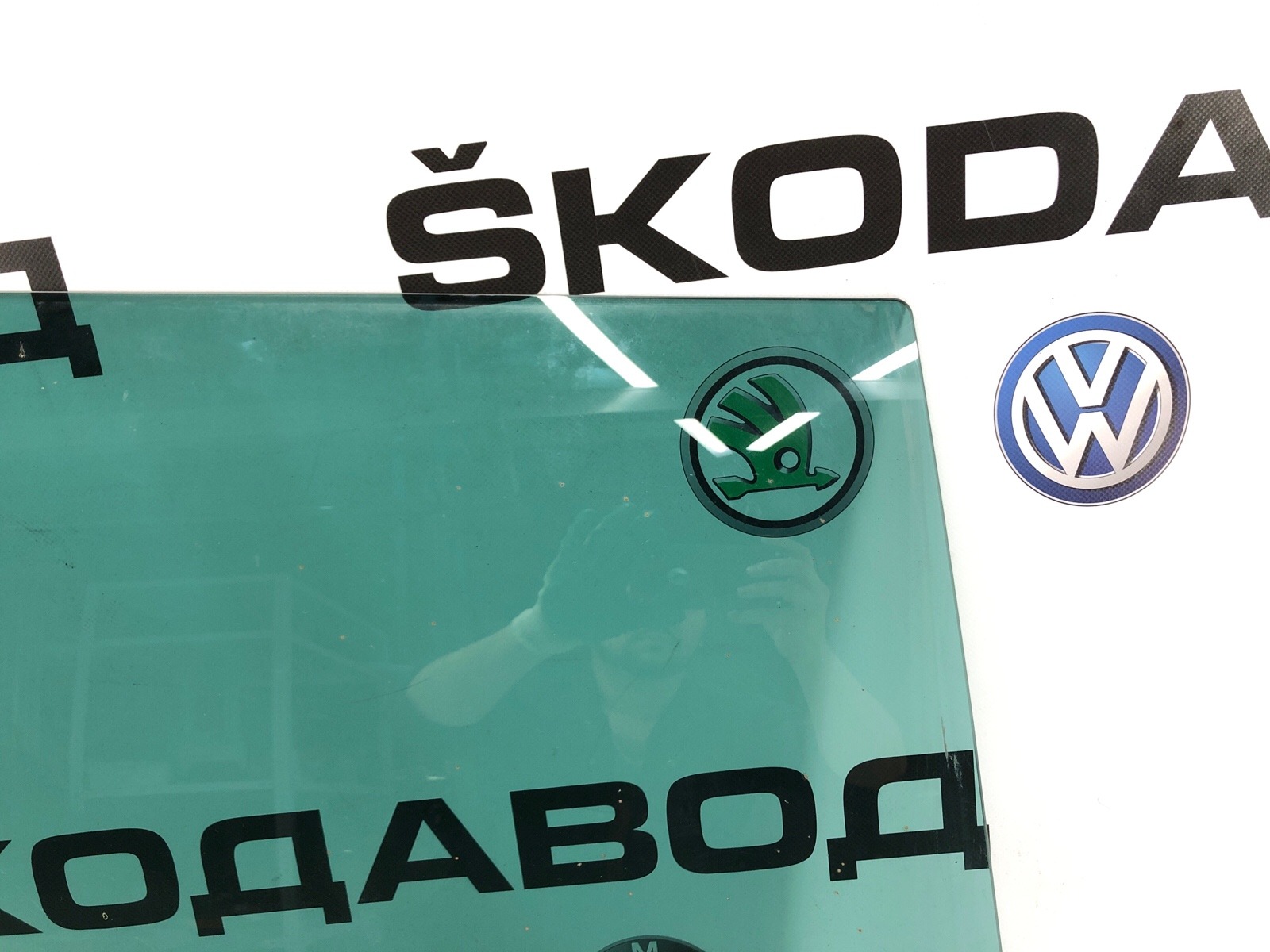 Стекло двери, 2000 рублей, Москва