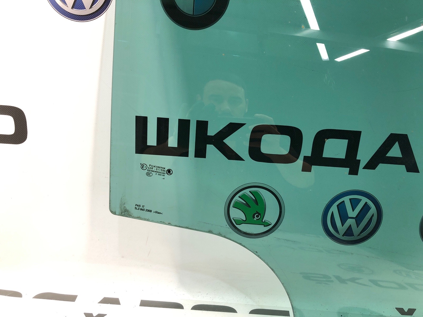 Стекло двери, 2000 рублей, Москва