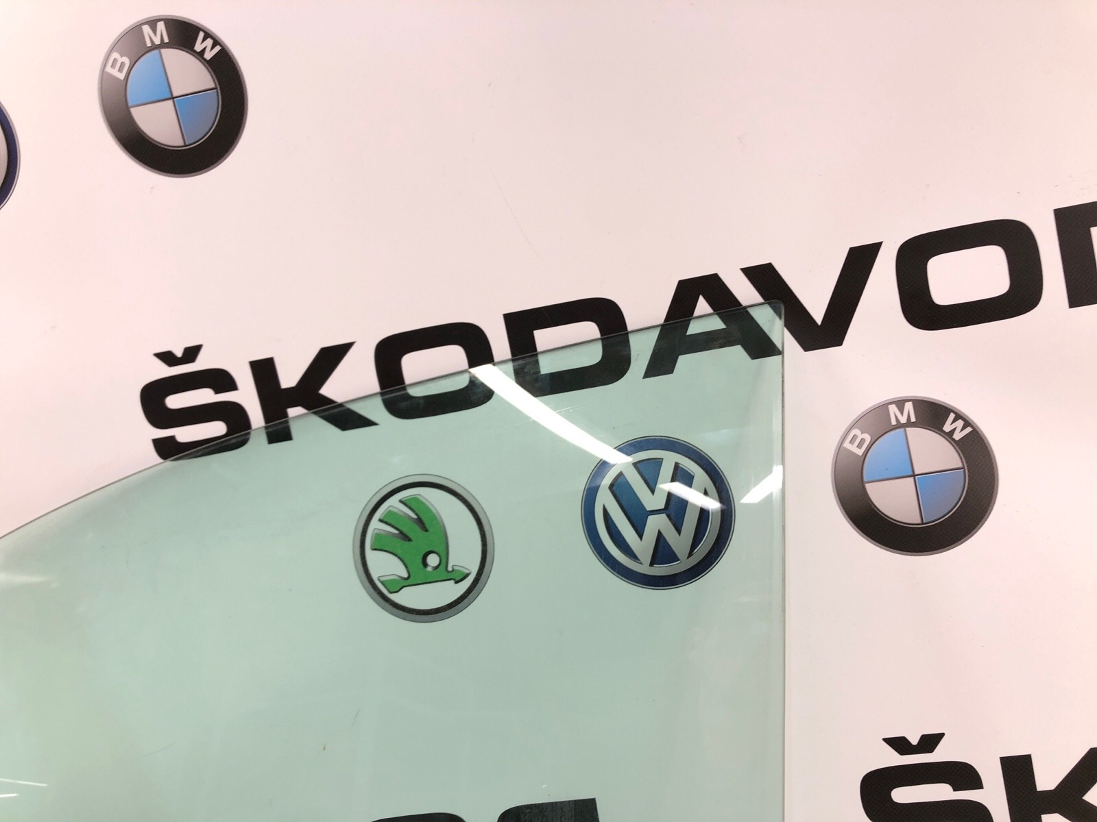 Стекло двери, 1000 рублей, Москва