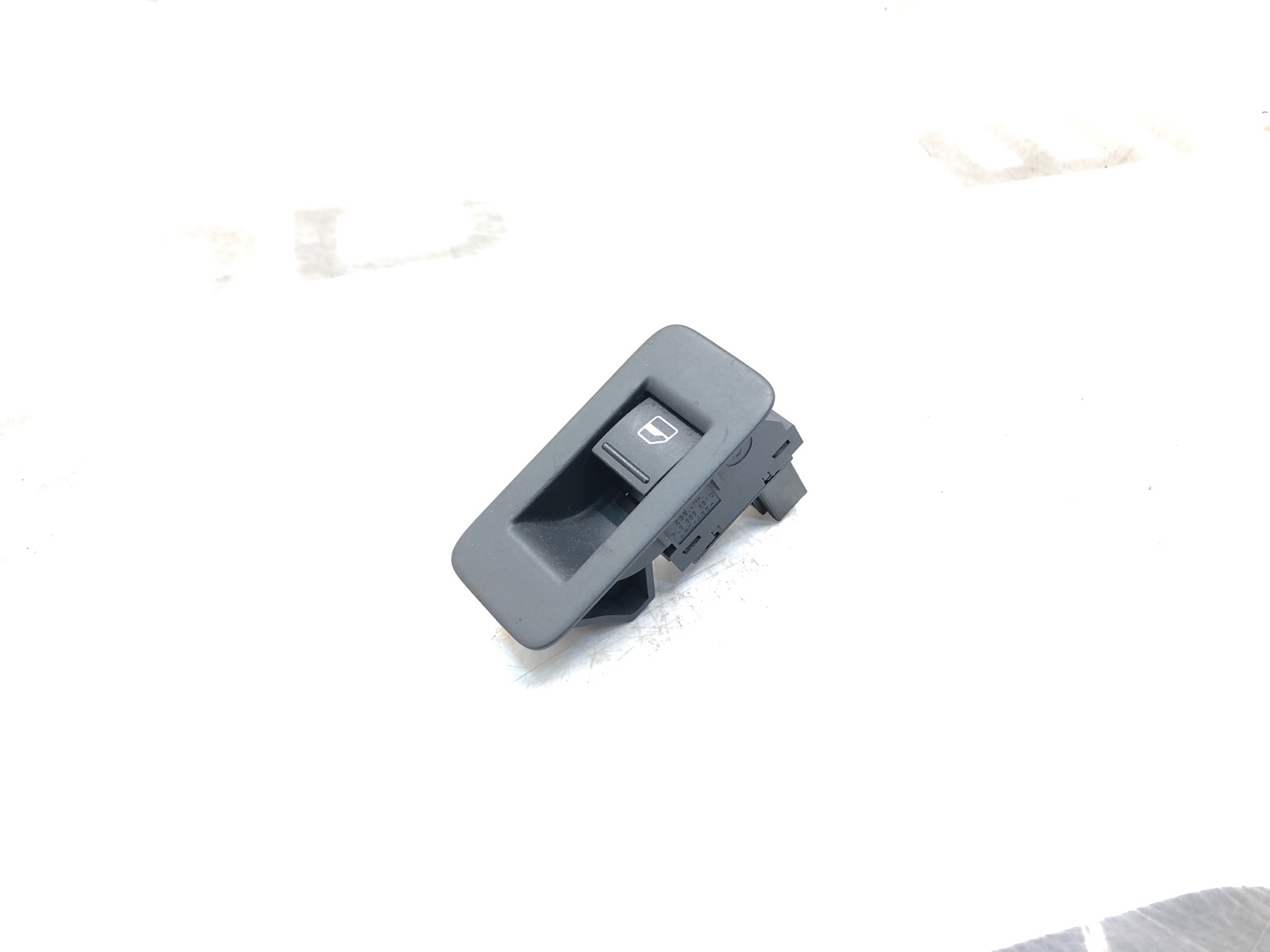 кнопка стеклоподъемника, 1000 рублей, Москва