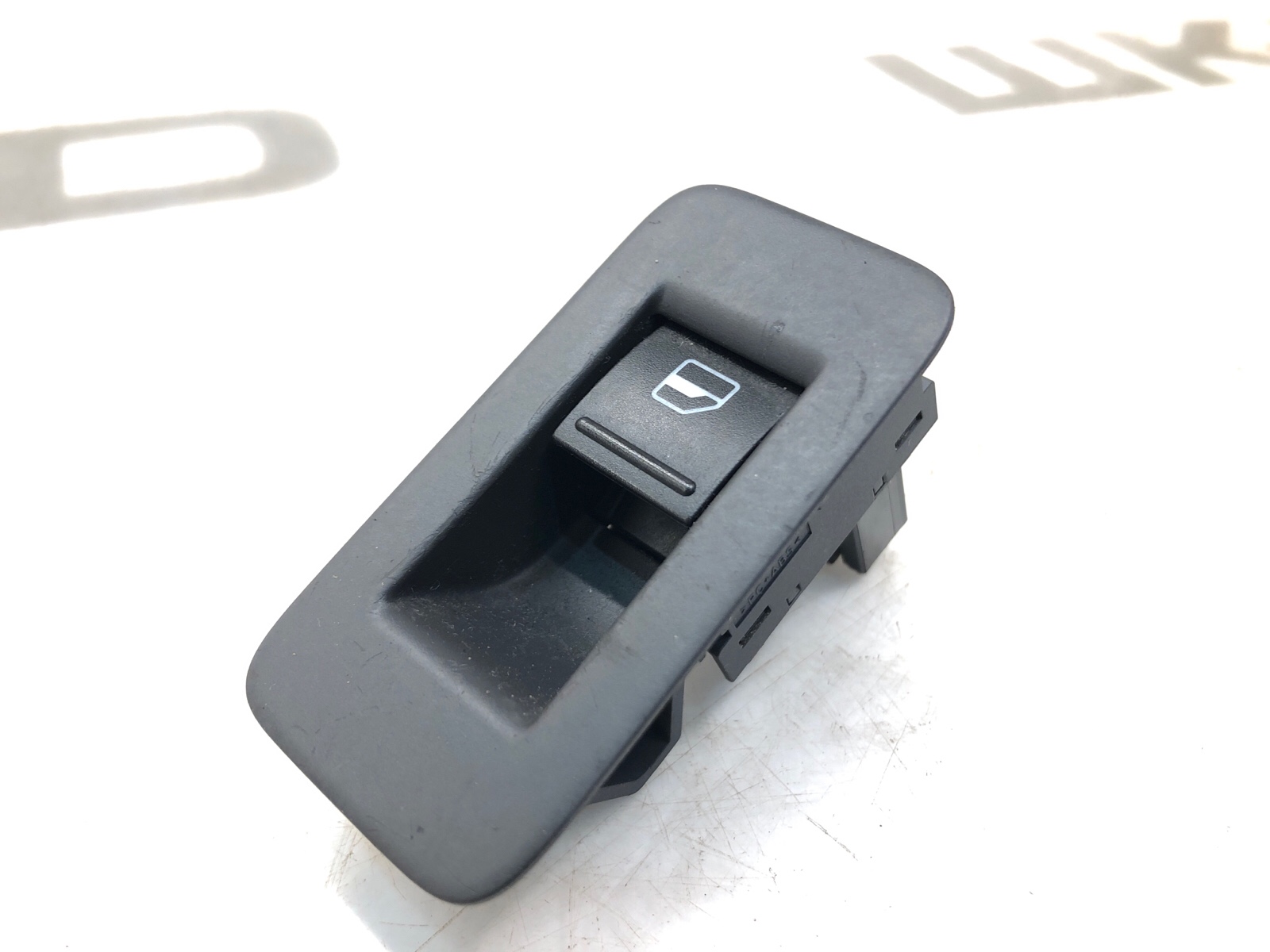 кнопка стеклоподъемника, 1000 рублей, Москва