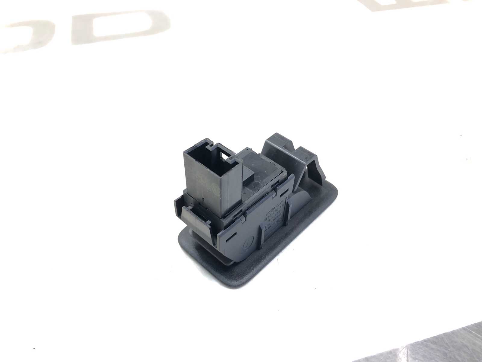 кнопка стеклоподъемника, 1000 рублей, Москва