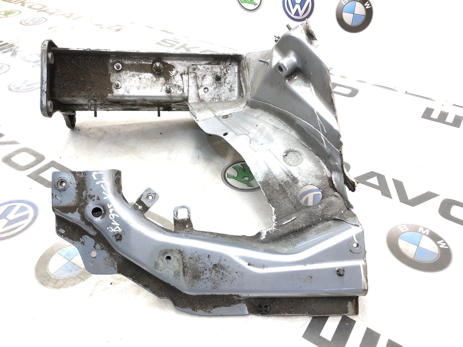 лонжерон, 25000 рублей, Москва